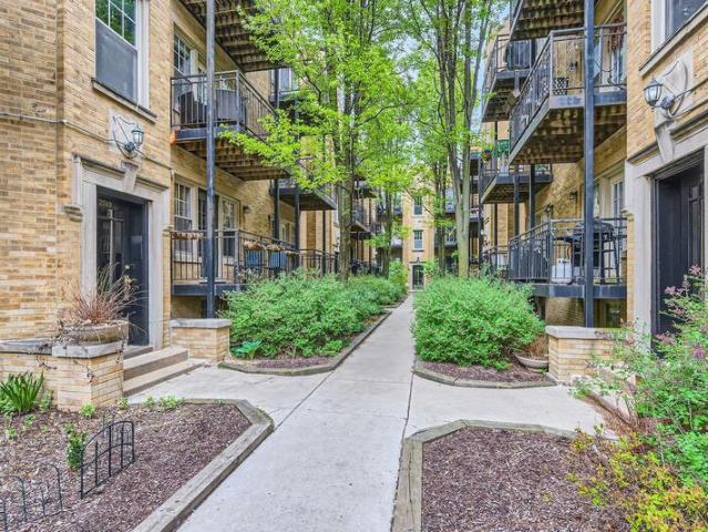 Duplex for sale in Chicago