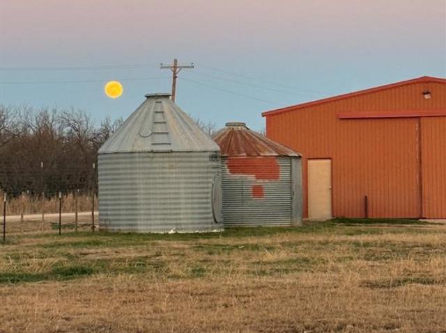 House for sale in De Young, Texas