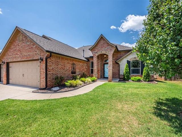 House for sale in Yukon, Oklahoma