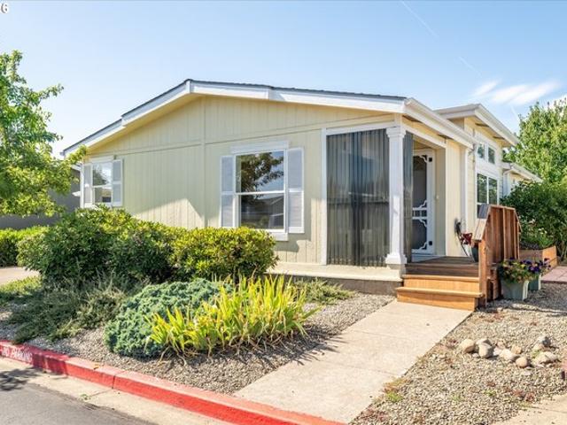 House for sale in Oregonia