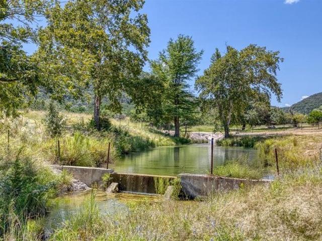 House for sale in Leakey, Texas