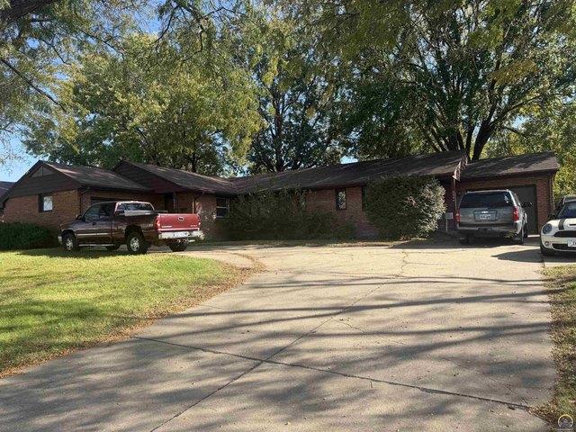 House for sale in Topeka, Shawnee County