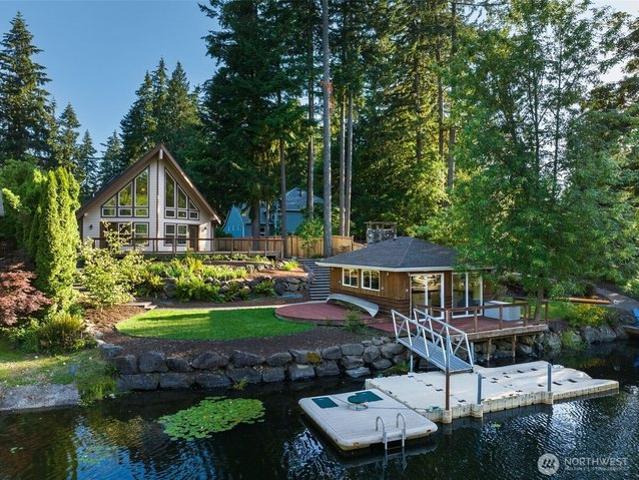 House for sale in Black Diamond, Washington