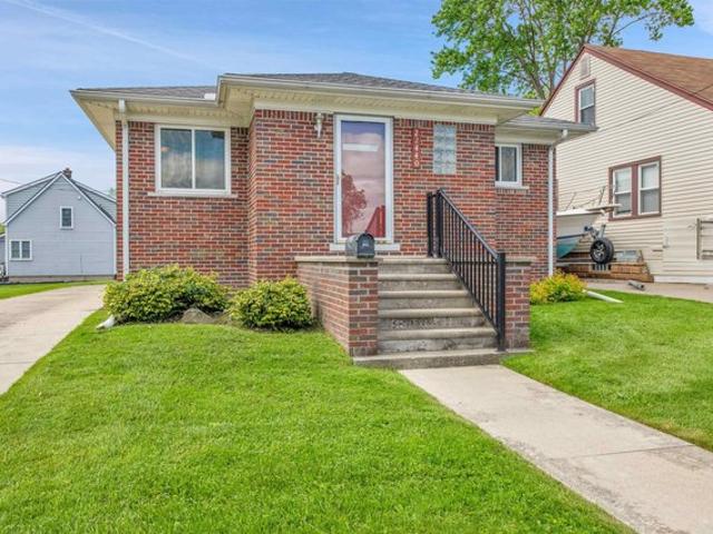 House for sale in Saint Clair Shores, Michigan