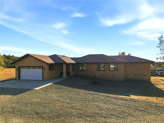 House for sale in Nuevo, California