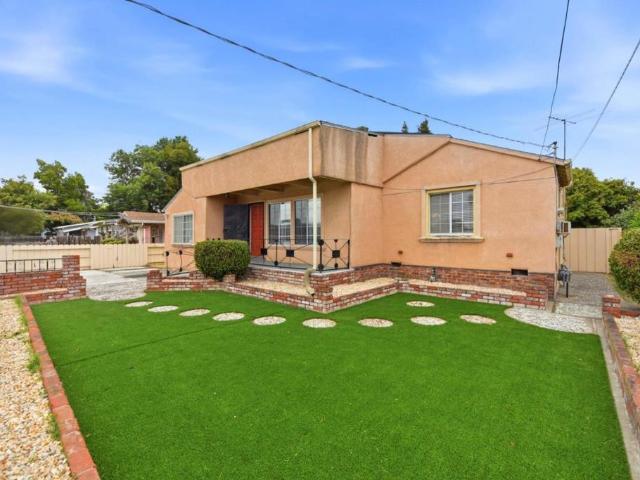 House for sale in Hayward, California