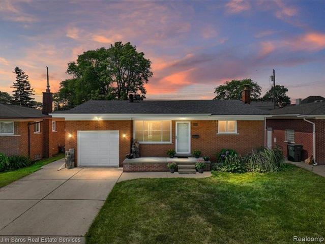 House for sale in Saint Clair Shores, Michigan