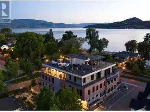 Condo for sale in Winfield, British Columbia