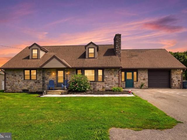 House for sale in Fleetwood, Berks County