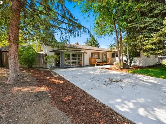 House for sale in Oregonia