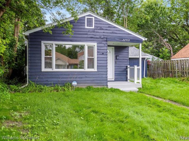 House for sale in Eastpointe, Michigan