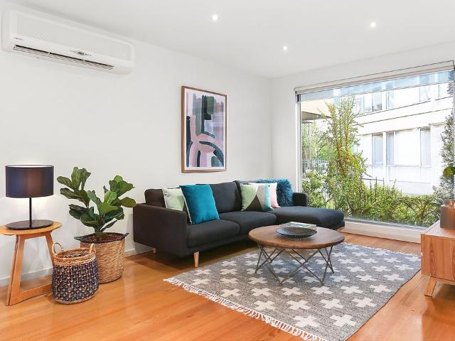 Townhouse for rent in Camerons Creek, Victoria