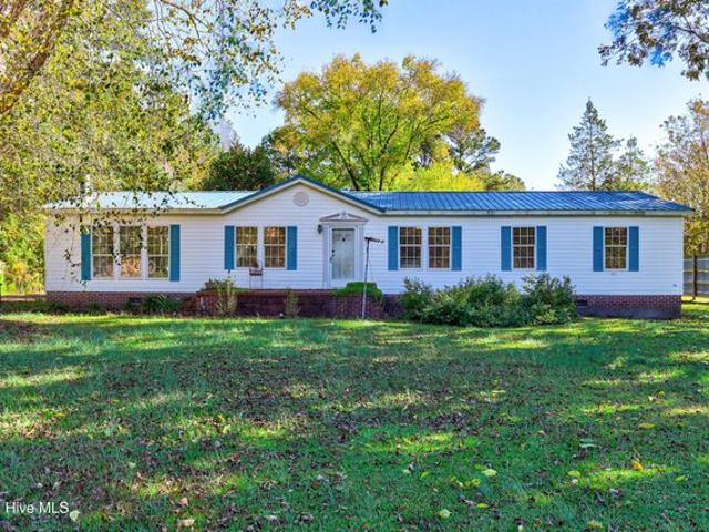 House for sale in Burgaw, North Carolina