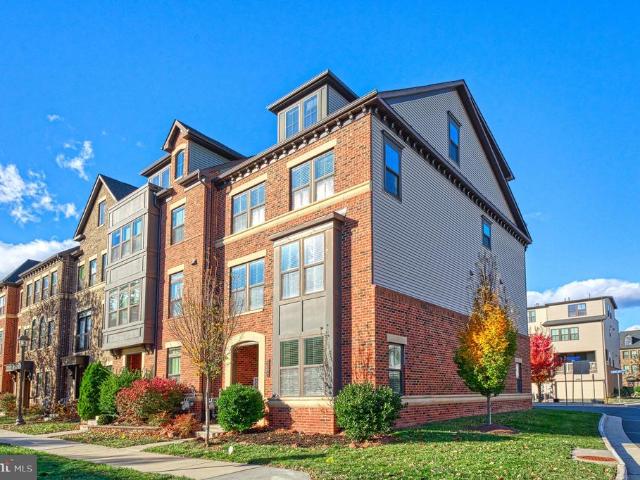 Townhouse for sale in Virginia