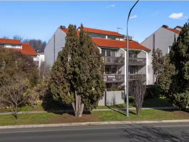 Apartment for rent in Kingston Foreshore, South Canberra