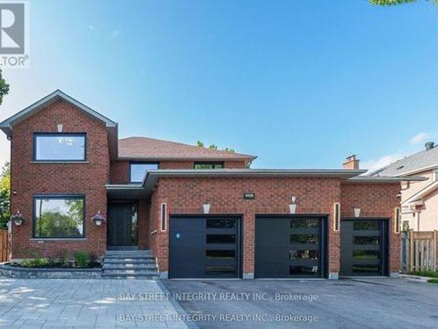 House for sale in Buttonville, Markham