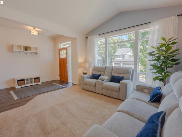 House for sale in Tualatin, Washington County