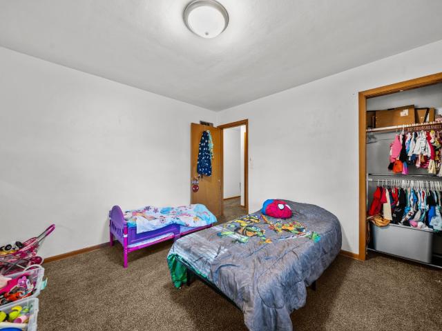 House for sale in Churhill Grove, Rockford
