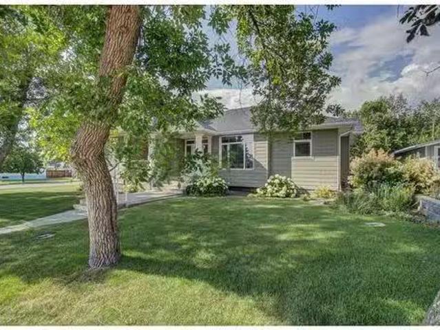 House for sale in Claresholm, Alberta