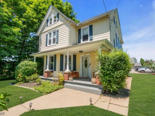 House for sale in Alpha, New Jersey