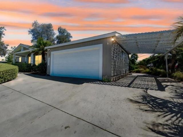 House for sale in Vista, California