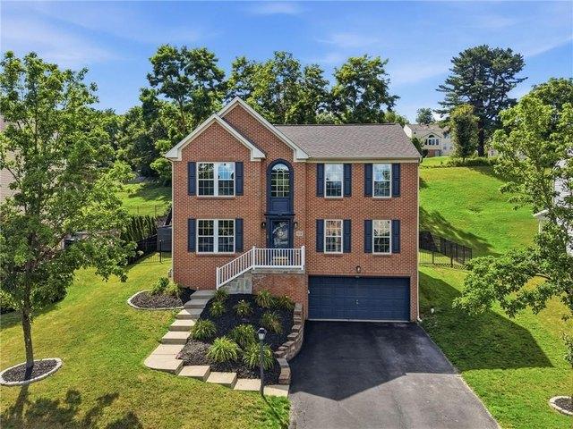 House for sale in Coraopolis, Pennsylvania