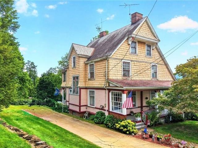 House for sale in Canonsburg, Pennsylvania