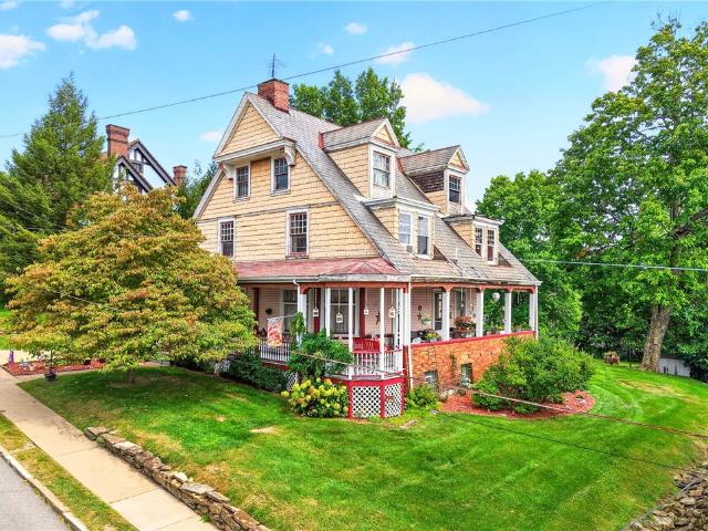 House for sale in Canonsburg, Pennsylvania