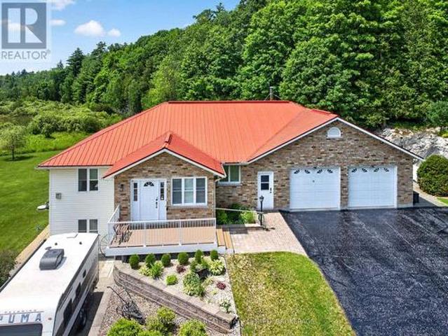 House for sale in Ontario