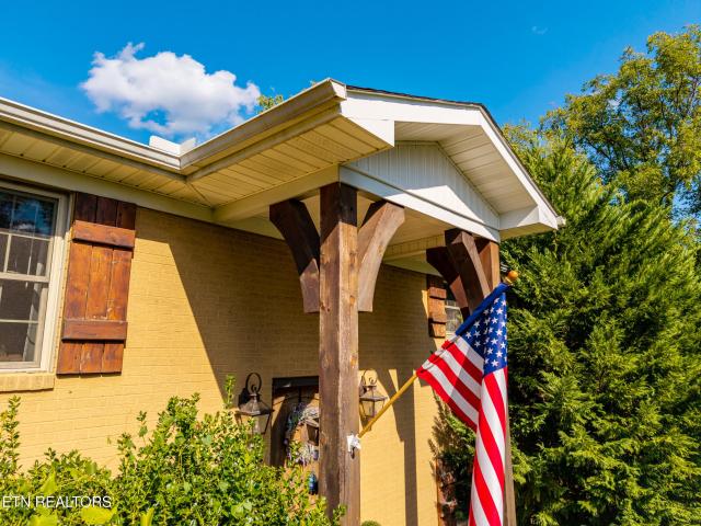 House for sale in Friendsville, East Tennessee