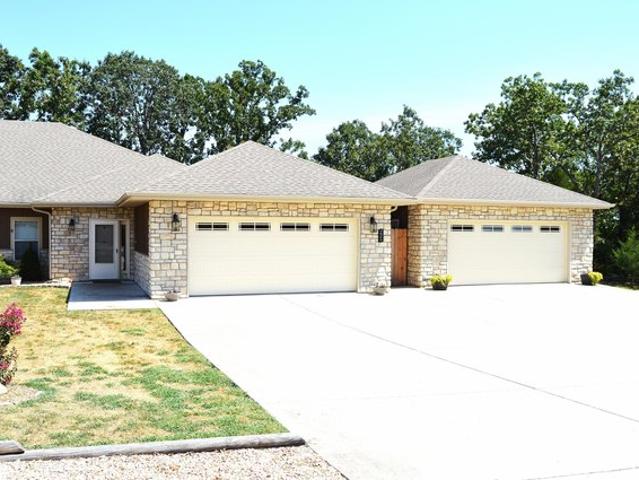 Townhouse for sale in Stone, Missouri