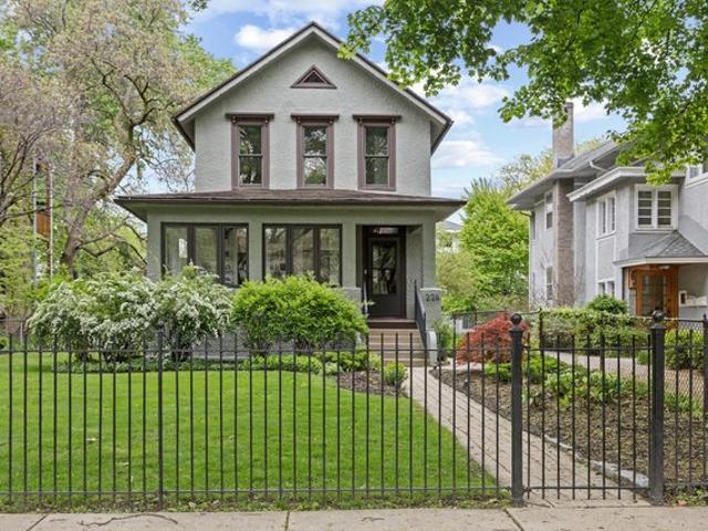 House for sale in Oak Park, Illinois