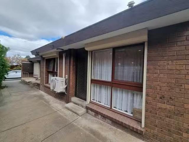 House for rent in Albion, Victoria