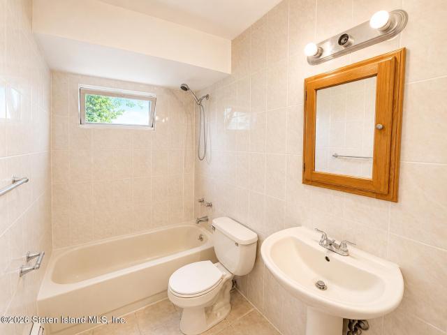 House for sale in Staten Island, New York
