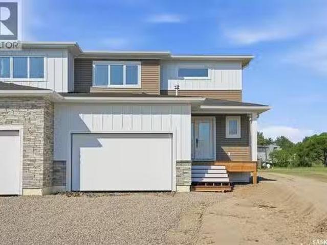 House for sale in Warman, Saskatchewan