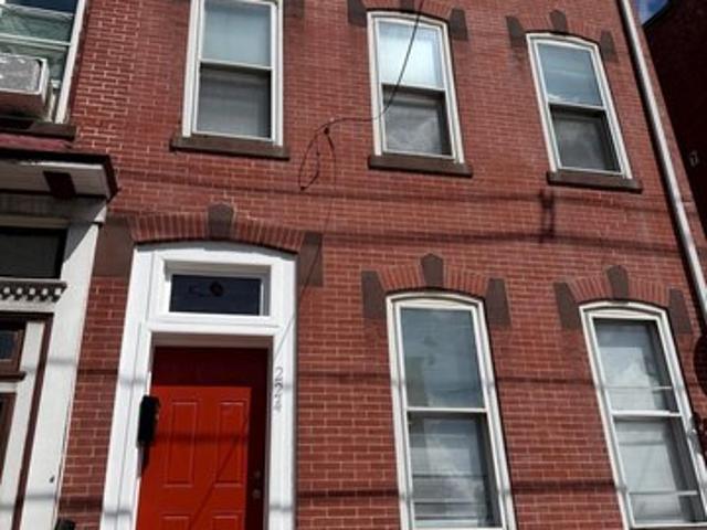 Townhouse for sale in Trenton, New Jersey