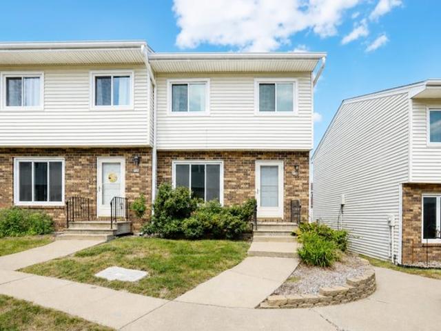 Townhouse for sale in West Des Moines, Iowa