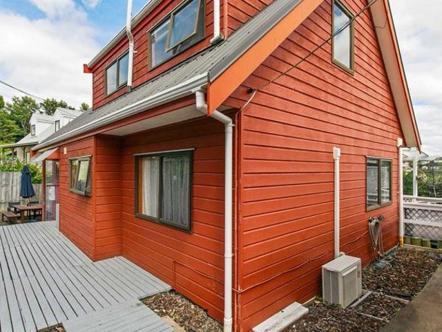 House for rent in Northcote, Kaipātiki