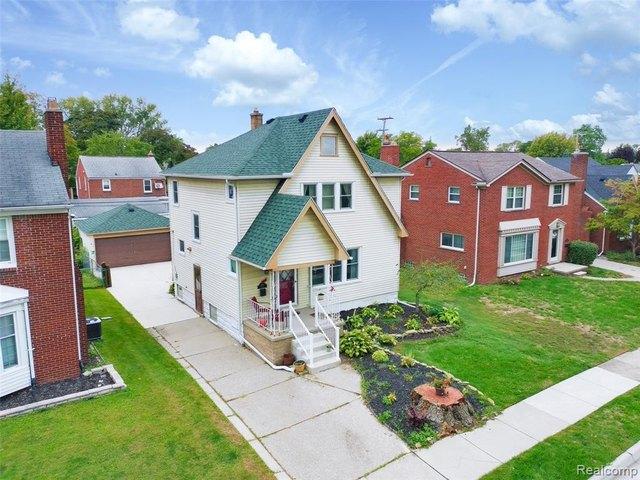 House for sale in Dearborn Hills, Dearborn