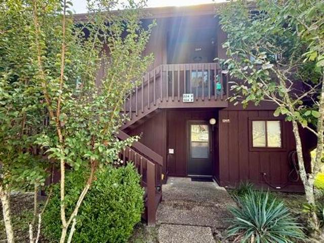 Condo for sale in Diamondhead, Mississippi