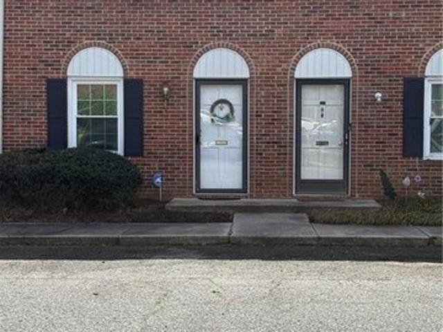 Condo for sale in Guilford, North Carolina