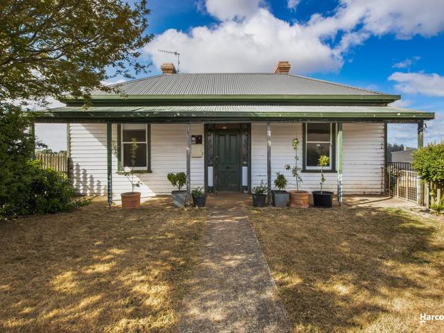 Apartment for rent in Mount Hicks, Tasmania