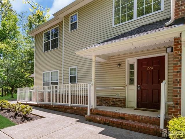 Condo for sale in Piscataway, New Jersey
