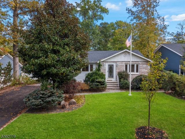 House for sale in Berkeley Heights, New Jersey