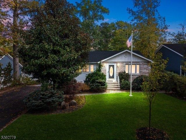 House for sale in Berkeley Heights, New Jersey