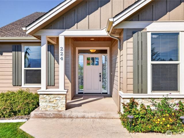 House for sale in Wenatchee, Chelan County
