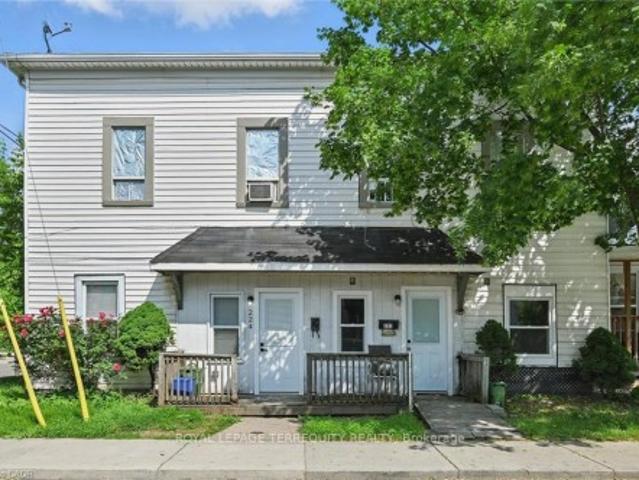 House for sale in Ancaster, Ontario