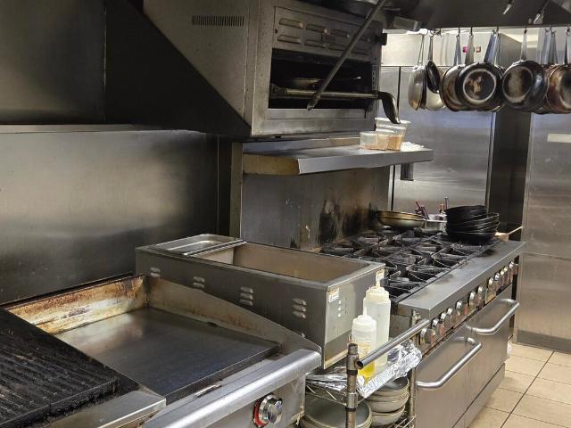 Commercial for sale in Mount Vernon, Illinois