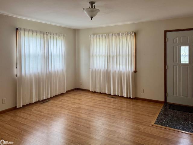 House for sale in Chariton, Iowa