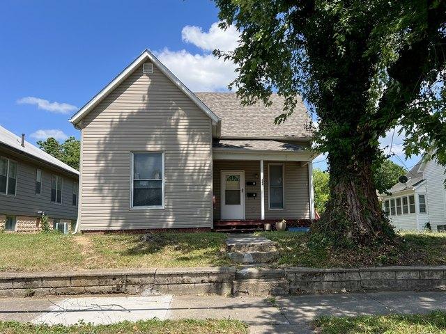 House for sale in Murphysboro, Illinois
